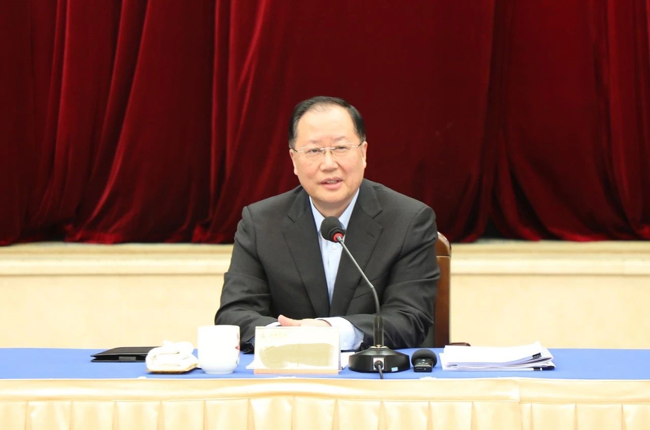 毛偉明省長出席全省民營企業家座談會，湘江電纜董事長侯少斌應邀參加